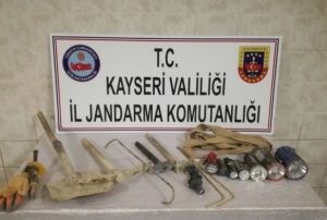 Kaak kaz yapan 6 kii, yakaland