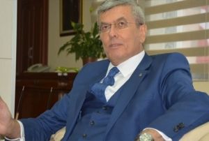 Adalet Bakanl Mstear Kenan pek grevden alnd