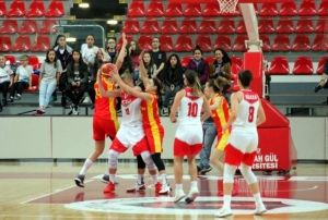 AG Spor: 70 - Sleza Wroclaw: 72