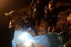  Kahpeleri bu dnyada yaatmayacaz diyerek sktm