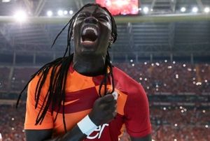 Gomis, Fenerbahenin golclerini katlad