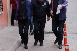 FET propagandas yapan 5 kii hakim karsnda