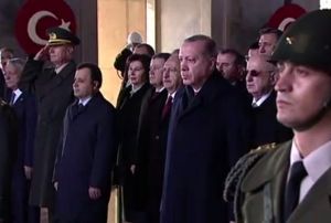 Devletin zirvesi Antkabir'de