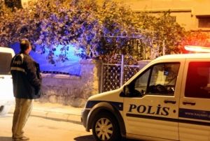 fkeli koca ei ve ocuunu baklad