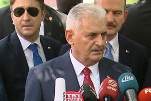 Babakan Yldrm: smail Kahraman'n arkasndayz