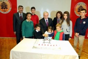 Kayseri'de 88 Okula Beyaz Bayrak verildi