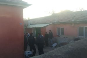 Kendini iple asarak yaamna son ver