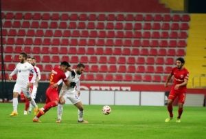 Kayserispor Kupada'da Yoluna Devam Ediyor