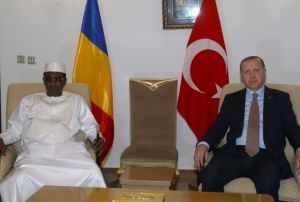 Cumhurbakan Erdoan, ad Cumhurbakan dris Debi ile bir araya geld