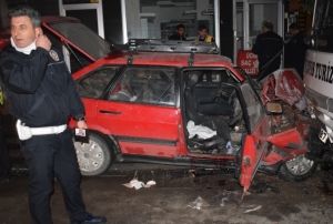 Park halindeki 4 araca arparak durabildi