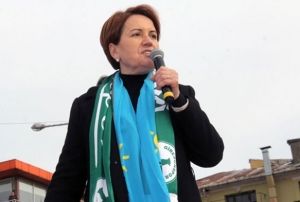 Akener'den 'Abdullah Gl' aklamas