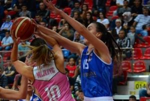 AG Spor, zmirden galibiyetle dnyor