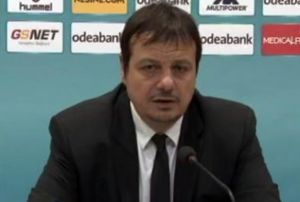 Ergin Atamandan Fenerbahe taraftarna tepki