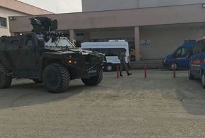 Askeri ara kaza yapt: 4 asker yaral