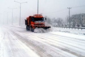 Kayseri'de yol ama almalar devam ediyor