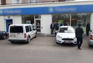 Soyguncunun bankadan ald para belli oldu