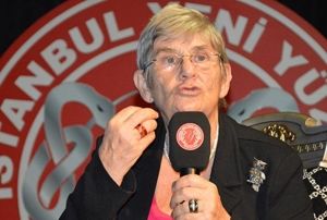 Canan Karatay: 'eker ve kanser genetik deil'