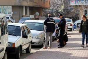 15 otomobilin lastiini kesip kayplara kartlar 