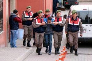 Jandarmadan hrszlk operasyonu: 3 gzalt 