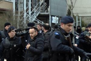 Kosova'ya yasa d giren Srp yetkili gzaltna alnd