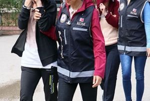 Takm elbise giydirip dilenciye bile kredi ektirdiler