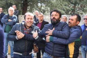 Aileler feryatlar iinde cenazeleri morgdan ald