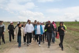 20 bin kiinin katlmyla 10 bin fidan toprak ile bulutu