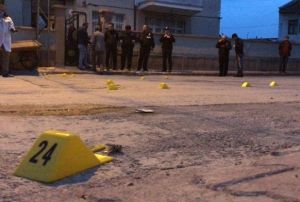 ki aile sokak ortasnda att: 2'si ar 3 yaral
