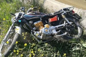 Motosiklet ile halk otobs arpt: 2 l 