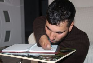 Kollar ve bacaklar yok ama azmi var