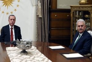 Cumhurbakan ile Babakan parti kurmaylaryla bir araya geldi
