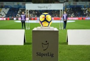 Sper Lig kulplerinden 1 Mays kutlamas
