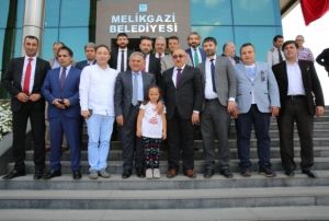 Gazeteciler Cemiyeti yeni ynetimi Memduh Bykkl ziyaret etti