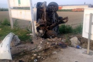 Tarm iilerini tayan minibs devrildi: 12 yaral