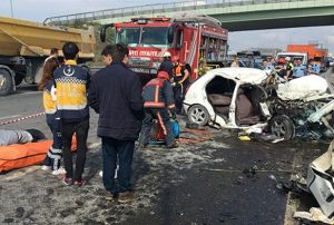 Feci kaza! Baba, kz, ve komular...