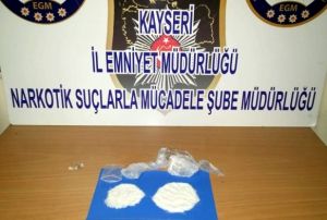 Uyuturucu operasyonunda 2 kii gzaltna alnd