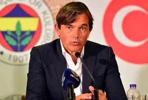 Phillip Cocu: 'yi bir takm oluturmak zorundayz'