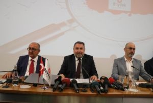  Ertekin: Mesai arkadalarmla dn salonlarnda iftar yaptm