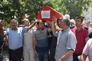 ehit cenazesinde kahreden fotoraf