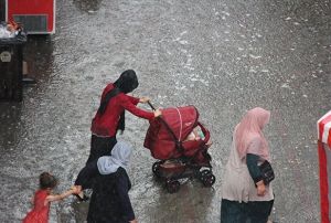 Eskiehir saanak yamura teslim oldu