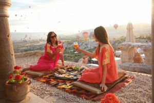 Kapadokya'y Haziran'da 250 bin turist ziyaret etti