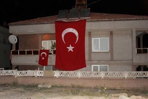Asker ei ve bebeinin ac haberi Sivas'a ulat