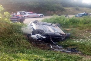 Safranbolu'da otomobil devrildi: 4 yaral