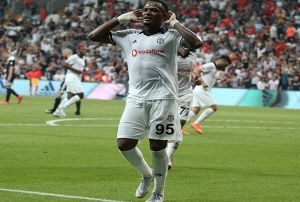 Larin hat-trickle gitti, hat-trickle dnd!
