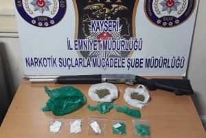 Uyuturucu operasyonunda 2 gzalt