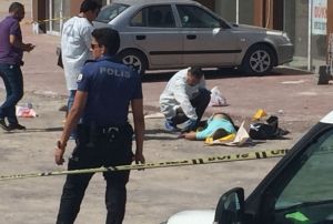 Teklifi reddedilen adam nce kz arkadan vurdu, sonra intihar etti