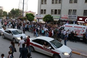 ntihar etmek isteyen kiiyi polis ikna etti
