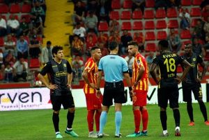 Kayserispor: 0 - Evkur Yeni Malatyaspor: 0
