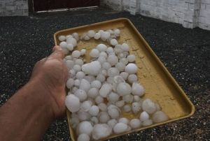 Mekke'de ceviz byklnde dolu yad