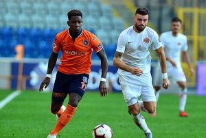 Medipol Baakehir: 4 - Antalyaspor: 0